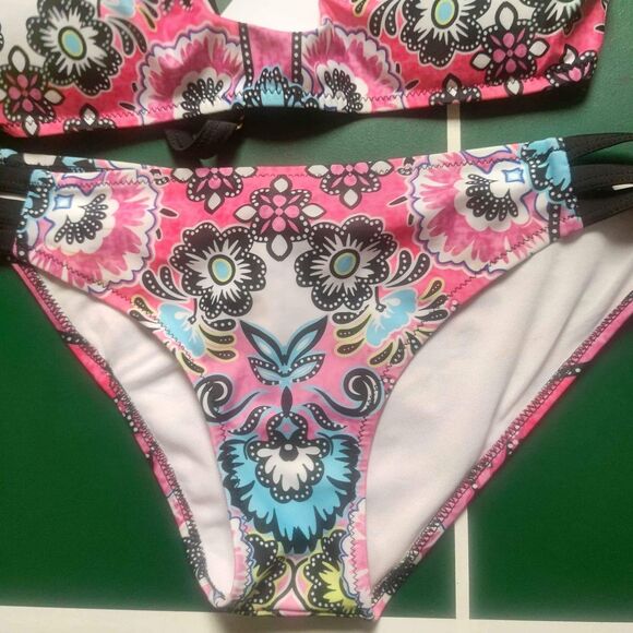 Ekouaer Juniors Flowery Halter Shirred Bikini Set - XL - Picture 3 of 7